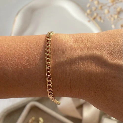  Curb Bracelet