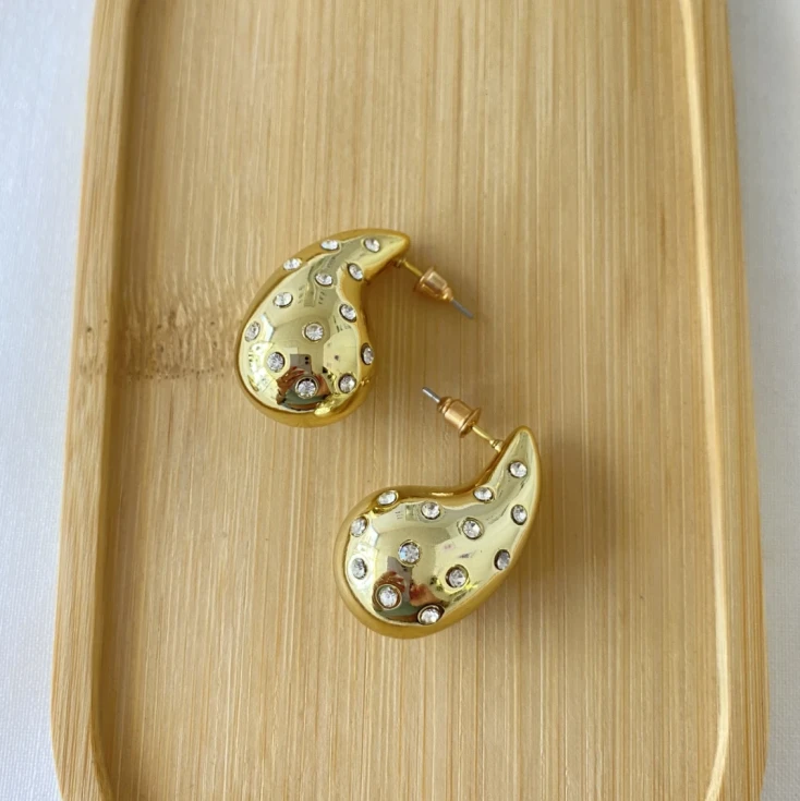 Golden Crystal Swirls